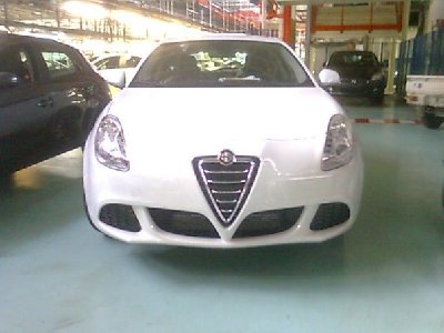 alfa-romeo-milano-5.jpg